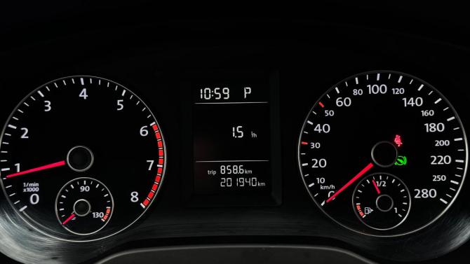 Volkswagen Jetta VI Рестайлинг с пробегом 2014 года, цена 999 000 рублей, 201940 км, седан, Автокод Объявления
