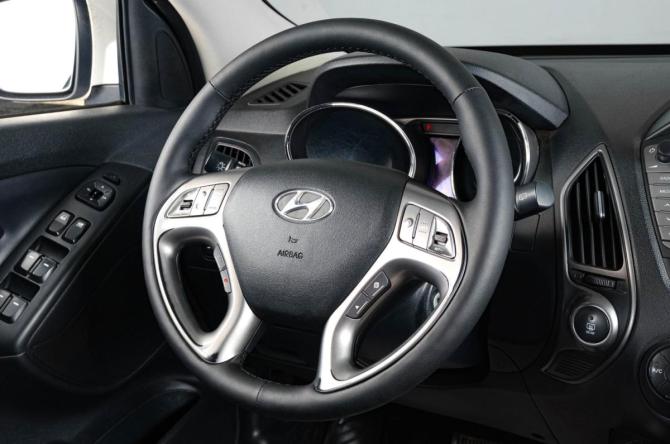 Hyundai ix35 I с пробегом 2013 года, цена 1 359 000 рублей, 208000 км, внедорожник, Автокод Объявления