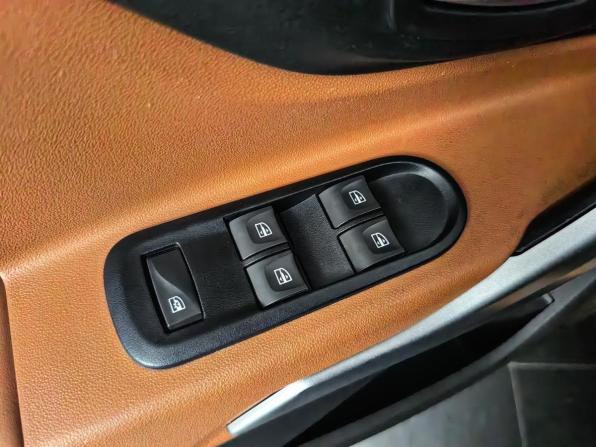 Lada (ВАЗ) XRAY I с пробегом 2021 года, цена 1 085 000 рублей, 124043 км, хэтчбек, Автокод Объявления