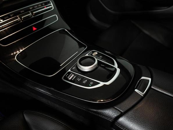 Mercedes-Benz E-Класс V (W213 S213 C238) с пробегом 2020 года, цена 2 178 000 рублей, 77162 км, седан, Автокод Объявления