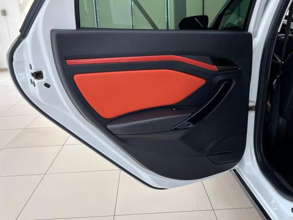 Lada (ВАЗ) Vesta I с пробегом 2017 года, цена 999 000 рублей, 130459 км, универсал, Автокод Объявления