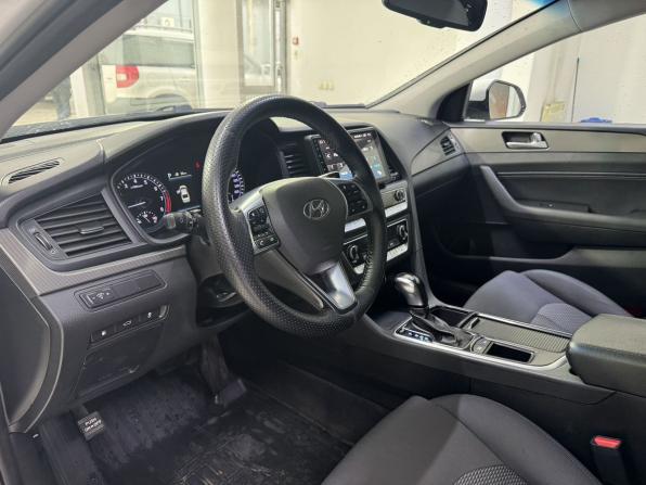 Hyundai Sonata VII (LF) Рестайлинг с пробегом 2017 года, цена 1 410 000 рублей, 181447 км, седан, Автокод Объявления