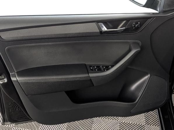 Skoda Rapid II с пробегом 2021 года, цена 1 750 000 рублей, 63531 км, лифтбек, Автокод Объявления