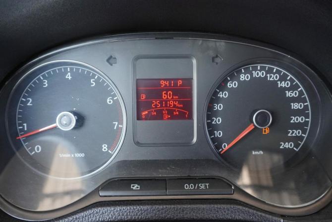 Volkswagen Polo V с пробегом 2012 года, цена 610 000 рублей, 251191 км, седан, Автокод Объявления
