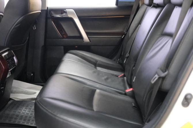 Toyota Land Cruiser Prado 150 Series Рестайлинг 1 с пробегом 2015 года, цена 4 529 000 рублей, 143000 км, внедорожник, Автокод Объявления