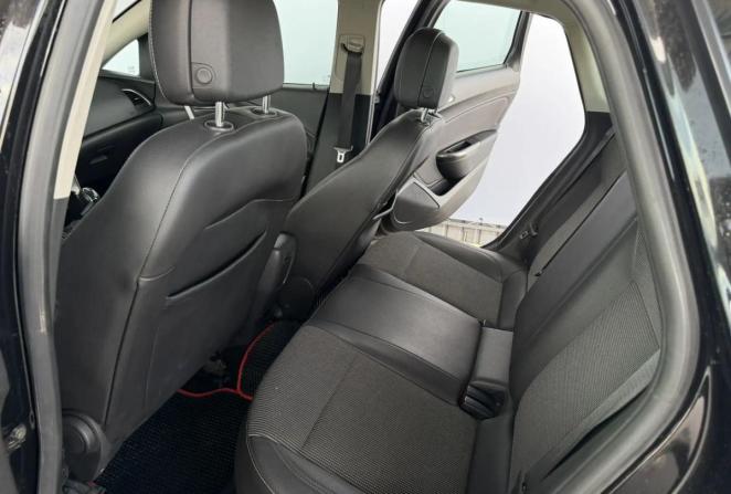 Opel Astra J с пробегом 2011 года, цена 650 000 рублей, 202403 км, хэтчбек, Автокод Объявления