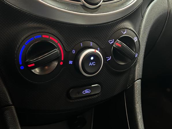 Hyundai Solaris I с пробегом 2013 года, цена 600 000 рублей, 238805 км, седан, Автокод Объявления