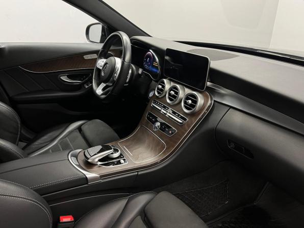 Mercedes-Benz C-Класс IV (W205) Рестайлинг с пробегом 2018 года, цена 2 849 000 рублей, 90991 км, седан, Автокод Объявления