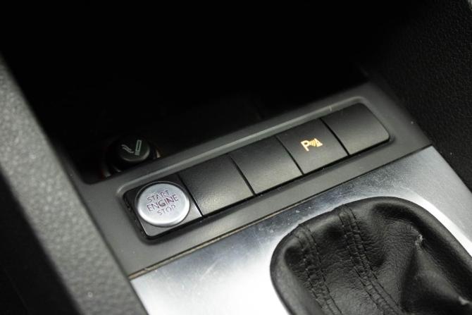 Volkswagen Jetta VI с пробегом 2011 года, цена 959 000 рублей, 186631 км, седан, Автокод Объявления