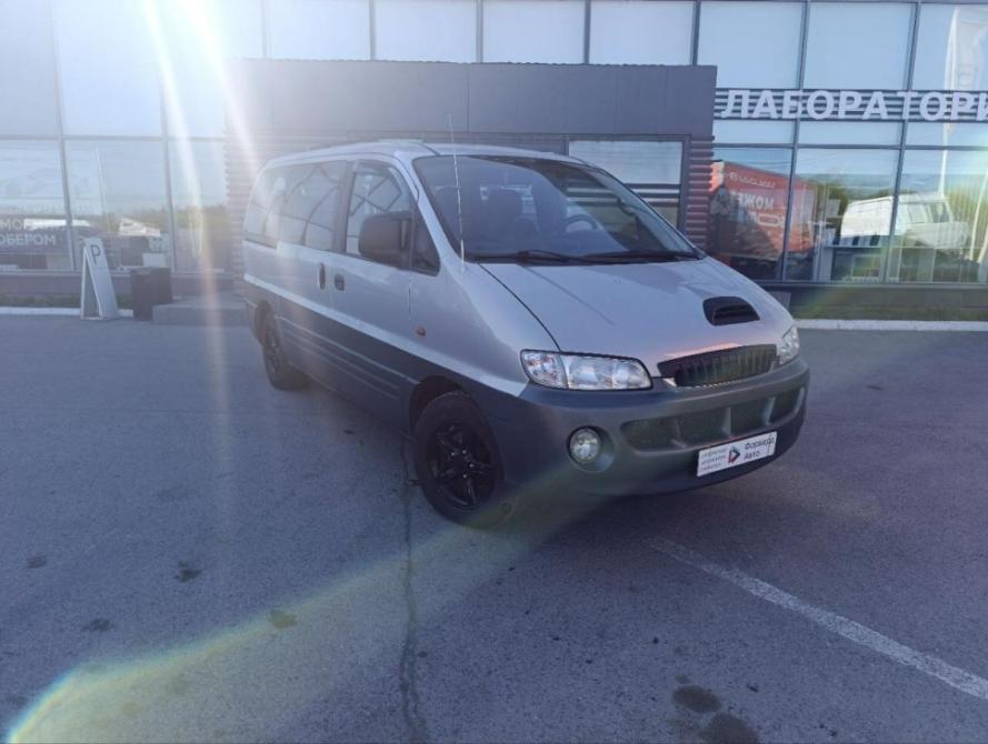 Hyundai Starex I Рестайлинг Омск  - изображение 1