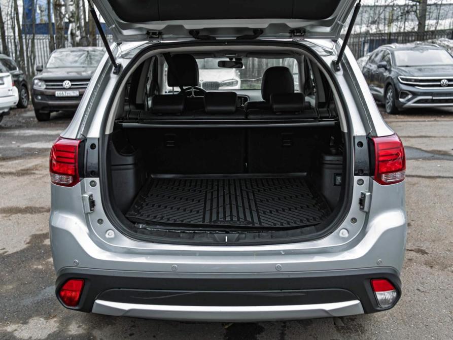 Mitsubishi Outlander III Рестайлинг 2 Санкт-Петербург  - изображение 16