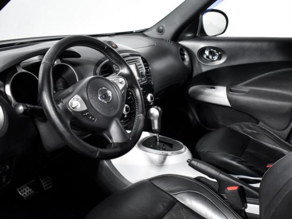 Nissan Juke I с пробегом 2011 года, цена 650 000 рублей, 308340 км, внедорожник, Автокод Объявления
