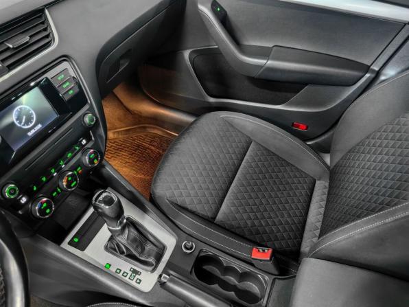 Skoda Octavia III (A7) с пробегом 2017 года, цена 1 500 000 рублей, 174287 км, лифтбек, Автокод Объявления
