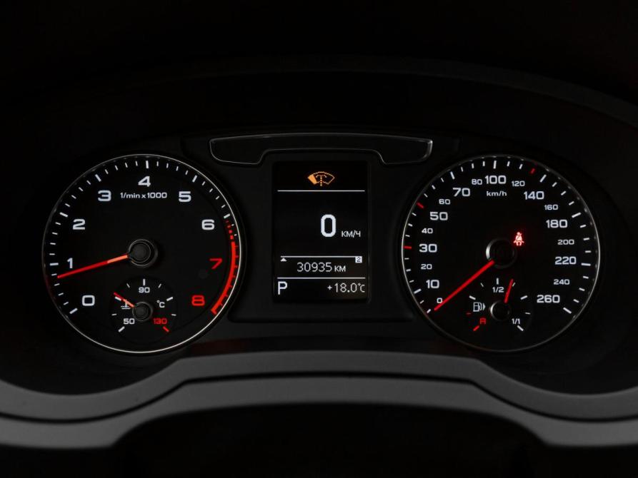 Audi Q3 I (8U) Рестайлинг Москва  - изображение 11
