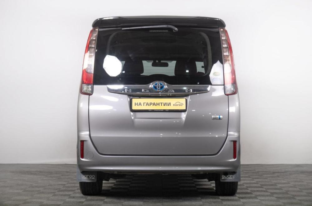 Toyota Noah III (R80) Томск  - изображение 5