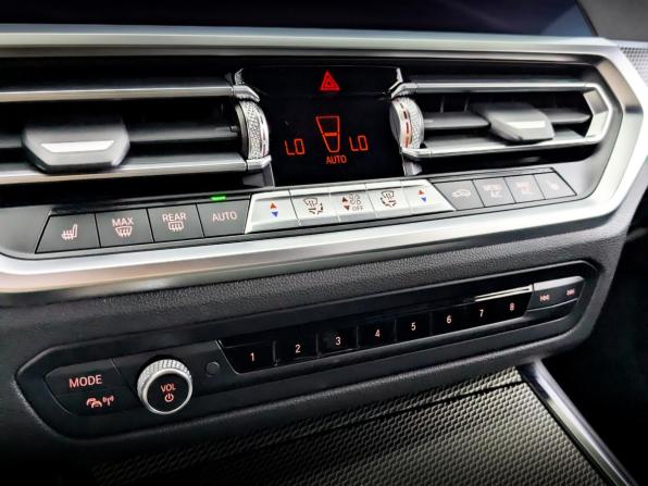 BMW 3 серии VII (G2x) с пробегом 2021 года, цена 4 365 000 рублей, 64010 км, седан, Автокод Объявления