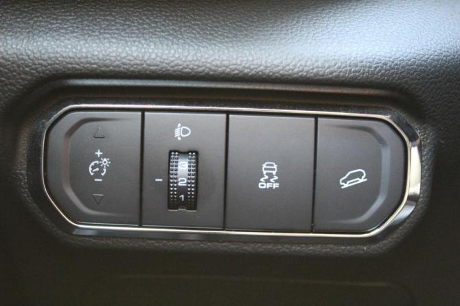 Haval Jolion I с пробегом 2022 года, цена 1 760 000 рублей, 72000 км, внедорожник, Автокод Объявления