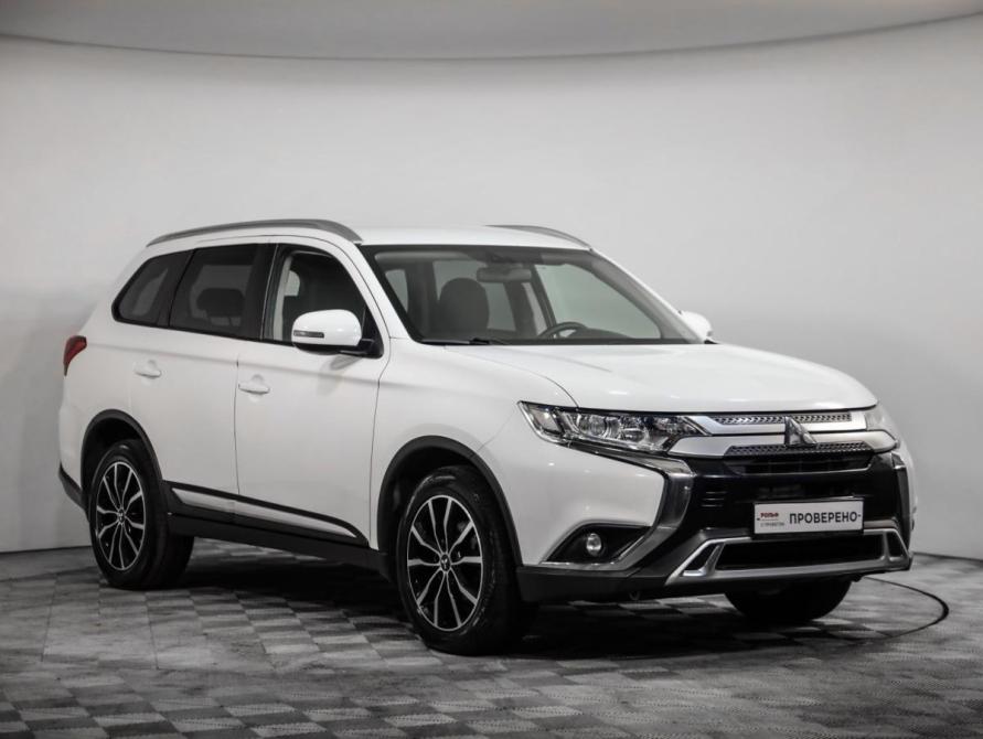 Mitsubishi Outlander III Рестайлинг 3 Санкт-Петербург  - изображение 3