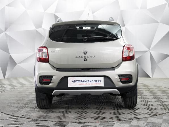 Renault Sandero II с пробегом 2017 года, цена 949 000 рублей, 145300 км, хэтчбек, Автокод Объявления