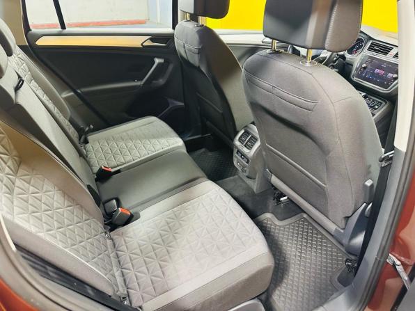 Volkswagen Tiguan II Рестайлинг с пробегом 2021 года, цена 3 149 000 рублей, 83480 км, внедорожник, Автокод Объявления
