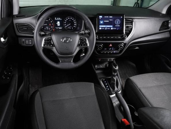 Hyundai Solaris II Рестайлинг с пробегом 2021 года, цена 1 339 000 рублей, 195135 км, седан, Автокод Объявления