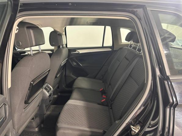 Volkswagen Tiguan II с пробегом 2017 года, цена 1 843 000 рублей, 241796 км, внедорожник, Автокод Объявления