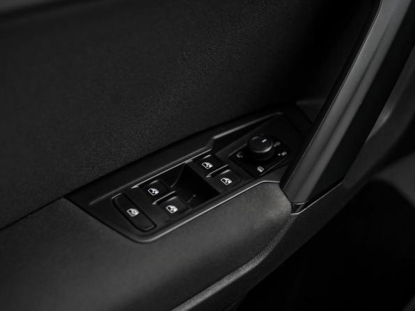 Volkswagen Tiguan II Рестайлинг с пробегом 2021 года, цена 2 399 000 рублей, 114087 км, внедорожник, Автокод Объявления
