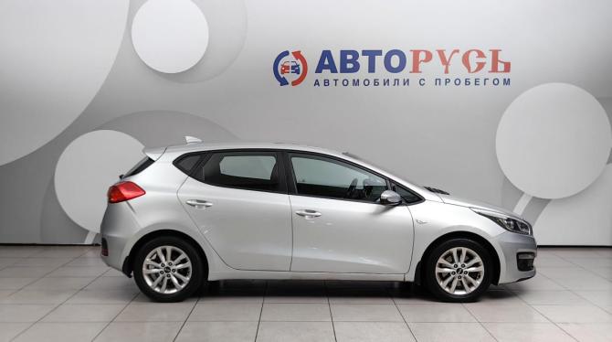 Kia Ceed II Рестайлинг с пробегом 2018 года, цена 1 469 000 рублей, 60155 км, хэтчбек, Автокод Объявления
