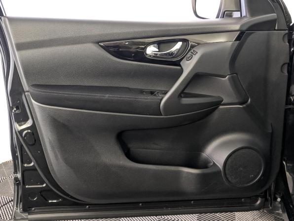 Nissan Qashqai II с пробегом 2017 года, цена 1 525 000 рублей, 135000 км, внедорожник, Автокод Объявления
