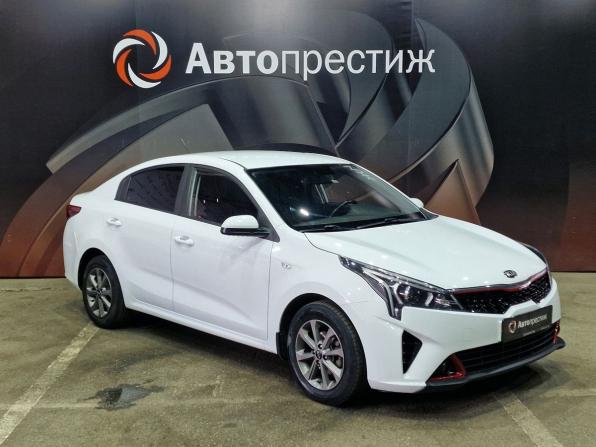 Kia Rio IV Рестайлинг с пробегом 2020 года, цена 1 450 000 рублей, 127122 км, седан, Автокод Объявления