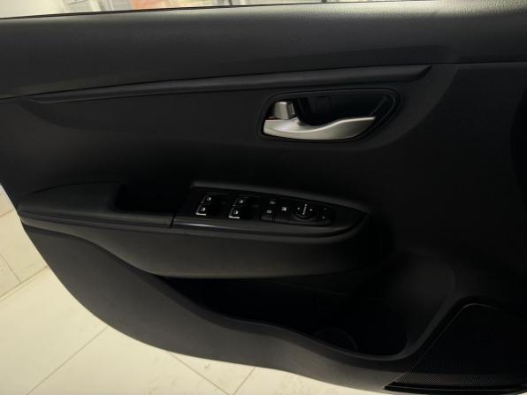 Kia Rio IV с пробегом 2020 года, цена 1 470 000 рублей, 103775 км, хэтчбек, Автокод Объявления