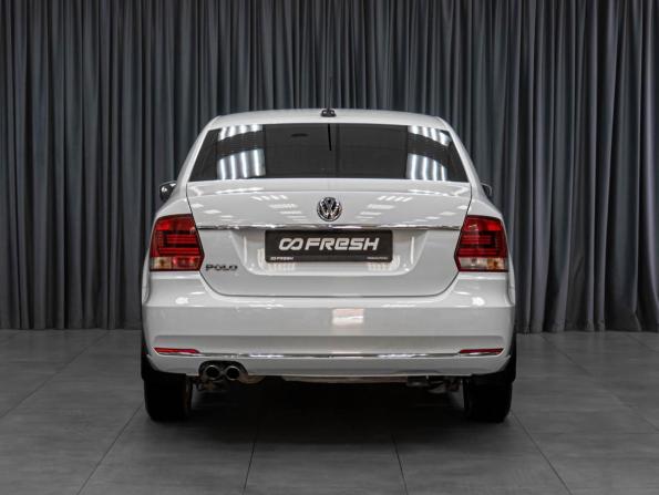 Volkswagen Polo V Рестайлинг с пробегом 2017 года, цена 1 259 000 рублей, 157657 км, седан, Автокод Объявления