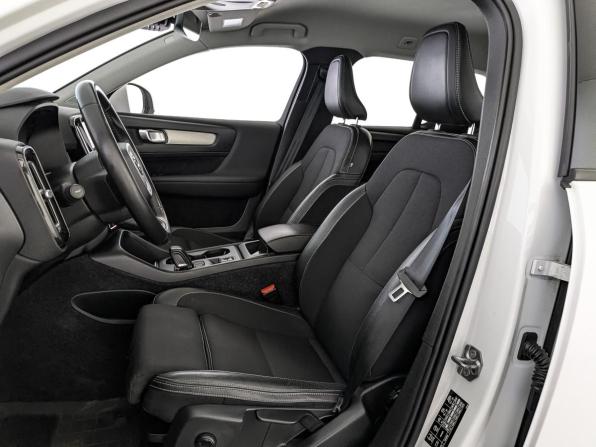 Volvo XC40 I с пробегом 2018 года, цена 2 850 000 рублей, 132629 км, внедорожник, Автокод Объявления
