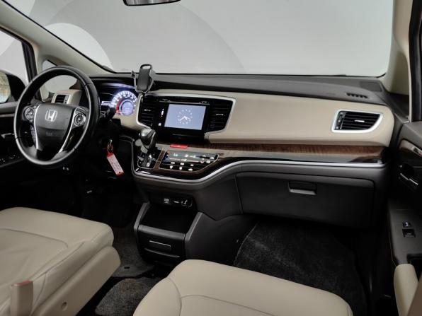 Honda Odyssey V Рестайлинг с пробегом 2020 года, цена 2 990 000 рублей, 182000 км, минивэн, Автокод Объявления