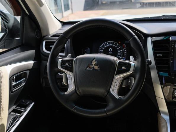 Mitsubishi Montero Sport III Рестайлинг с пробегом 2022 года, цена 4 850 000 рублей, 11709 км, внедорожник, Автокод Объявления