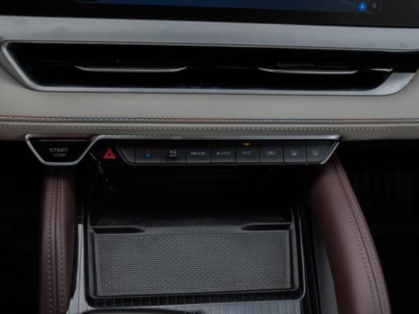 Geely Monjaro I с пробегом 2023 года, цена 3 100 000 рублей, 81095 км, внедорожник, Автокод Объявления