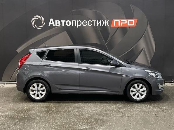 Hyundai Solaris I Рестайлинг с пробегом 2016 года, цена 1 025 000 рублей, 105307 км, хэтчбек, Автокод Объявления