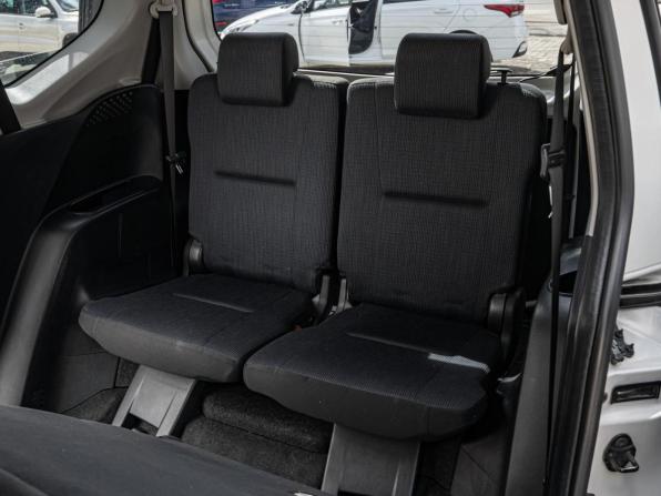 Toyota Sienta II с пробегом 2017 года, цена 1 800 000 рублей, 142686 км, компактвэн, Автокод Объявления