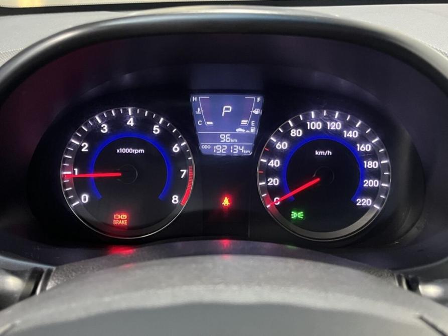 Hyundai Solaris I Курск  - изображение 10