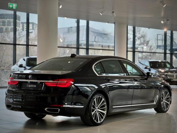 BMW 7 серии VI (G11/G12) с пробегом 2017 года, цена 3 300 000 рублей, 191454 км, седан, Автокод Объявления