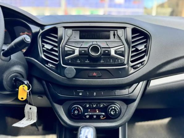 Lada (ВАЗ) Vesta I с пробегом 2020 года, цена 900 000 рублей, 90000 км, седан, Автокод Объявления