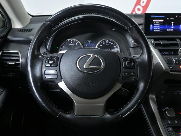 Lexus NX I с пробегом 2016 года, цена 2 290 000 рублей, 200000 км, внедорожник, Автокод Объявления