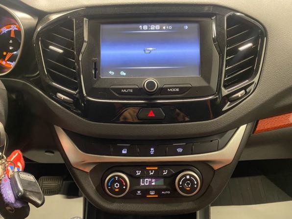 Lada (ВАЗ) Vesta I с пробегом 2019 года, цена 948 000 рублей, 117000 км, универсал, Автокод Объявления