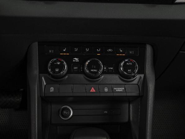 Skoda Karoq I с пробегом 2020 года, цена 2 342 000 рублей, 81789 км, внедорожник, Автокод Объявления