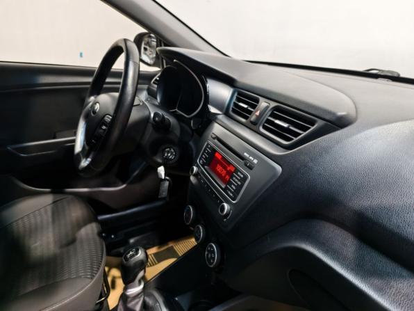 Kia Rio III Рестайлинг с пробегом 2015 года, цена 968 000 рублей, 170392 км, седан, Автокод Объявления