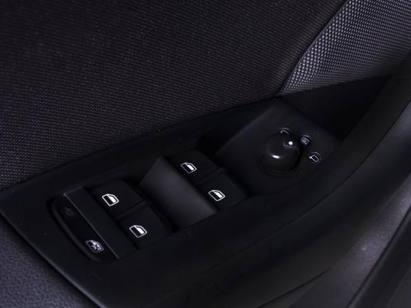 Audi Q3 I (8U) с пробегом 2014 года, цена 2 150 000 рублей, 74000 км, внедорожник, Автокод Объявления