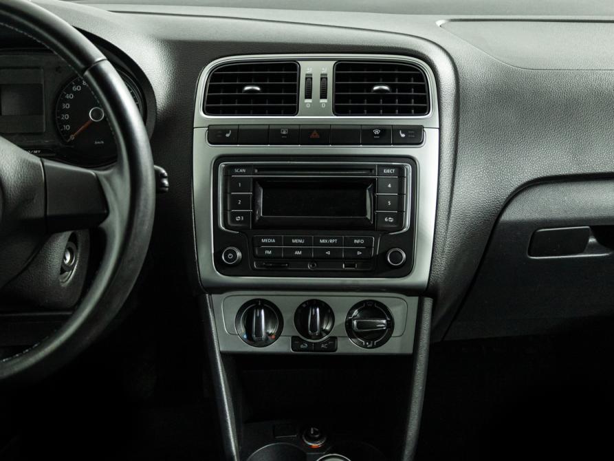 Volkswagen Polo V Санкт-Петербург  - изображение 14