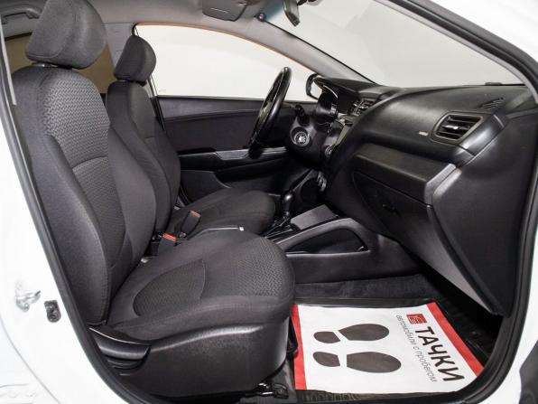 Kia Rio III Рестайлинг с пробегом 2015 года, цена 900 000 рублей, 131042 км, седан, Автокод Объявления
