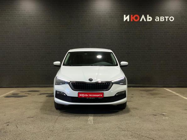 Skoda Rapid II с пробегом 2021 года, цена 1 730 000 рублей, 61601 км, лифтбек, Автокод Объявления