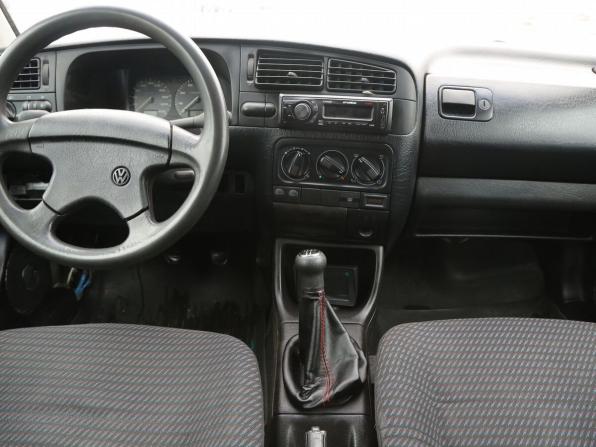 Volkswagen Vento с пробегом 1994 года, цена 103 000 рублей, 55915 км, седан, Автокод Объявления